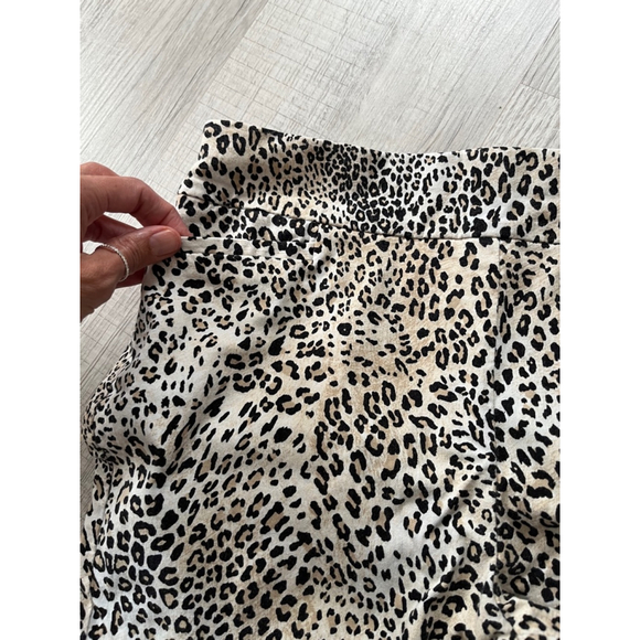 Chico’s so slimming animal print ankle pants size 4 - Picture 8 of 10